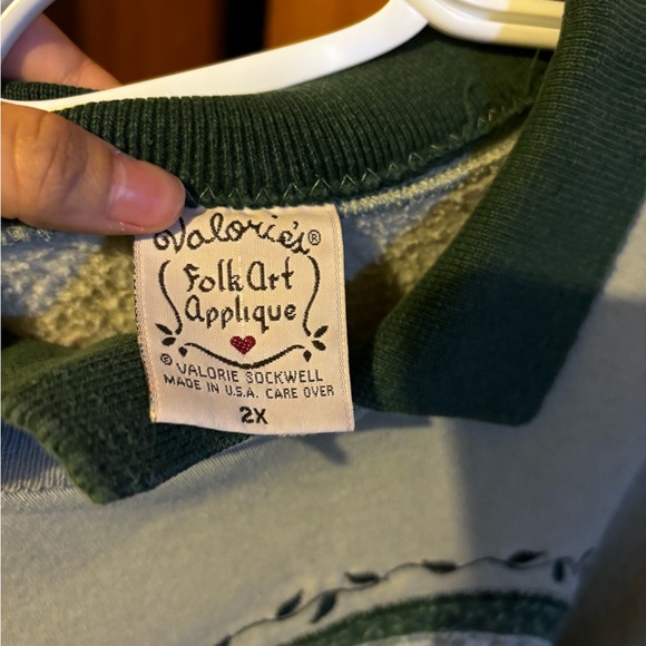 Vintage oversized 70s 80s sweater. - Picture 3 of 4